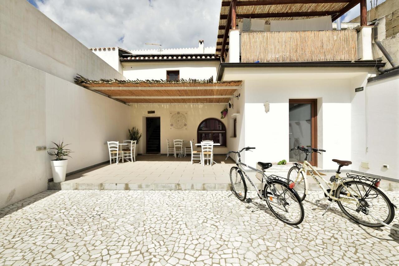Al Vicoletto - Genuine Hospitality Bed and Breakfast Tortolì Εξωτερικό φωτογραφία
