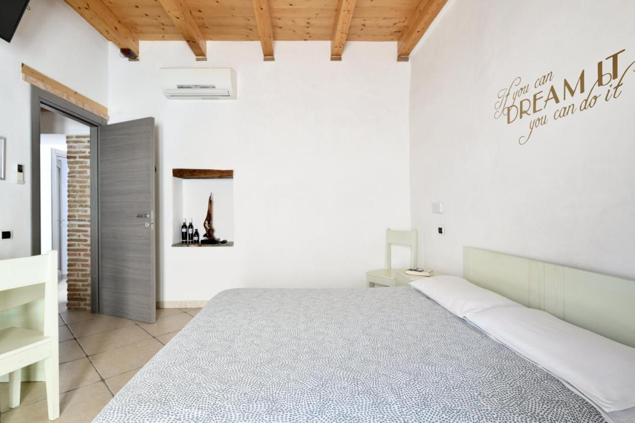 Al Vicoletto - Genuine Hospitality Bed and Breakfast Tortolì Εξωτερικό φωτογραφία